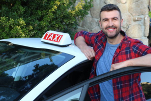 Avoid HMRC Penalties: Best Tax Accountant Services for Taxi Drivers